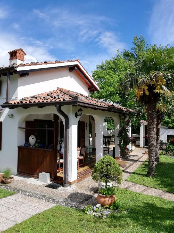 Apartment Slavi Випава Экстерьер фото
